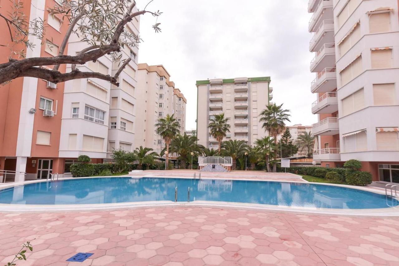Apartamentos Marblau Las Alondras-Julio Y Agosto Solo Familias غانديا المظهر الخارجي الصورة